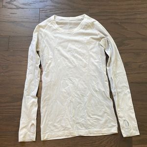 Lululemon swiftly tech long sleeve top. White. Size 6.